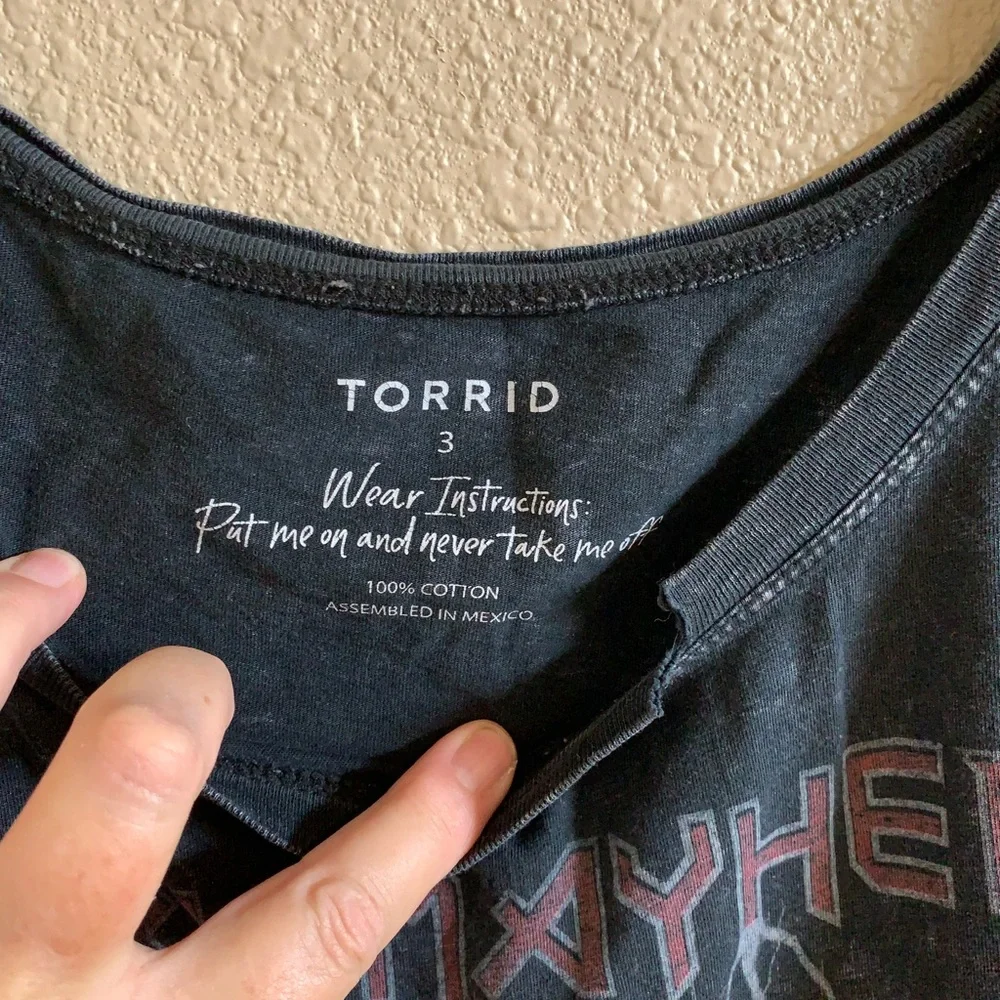 TORRID Girl Mayhem Empire on the Rise Black Mineral Skull T-Shirt 🌴 - Picture 8 of 10